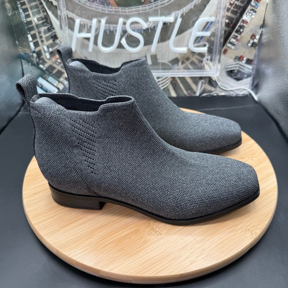 Vivaia Ryan Pro Square Toe Bootie Womens 6 36.5 EU Grey Water Repellant Ankle - Picture 3 of 13